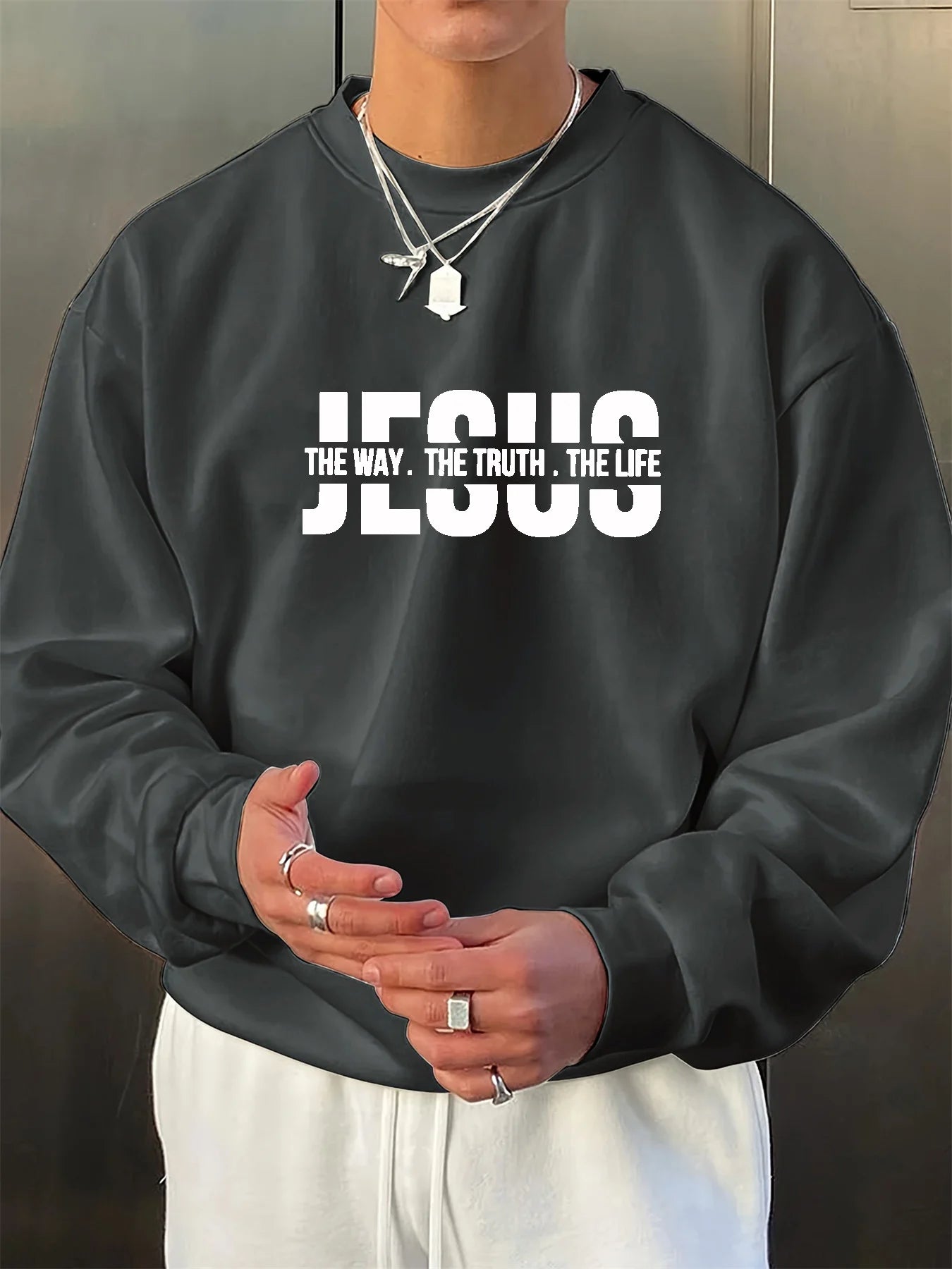 Men's autumn and winter fashionable casual loose Jesus truth life letter pattern printed long sleeved round neck sports shirt
